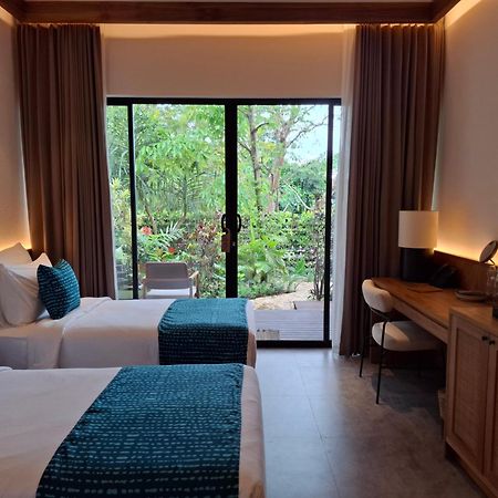 Deep Roots Dive & Yoga Resort Ped 外观 照片