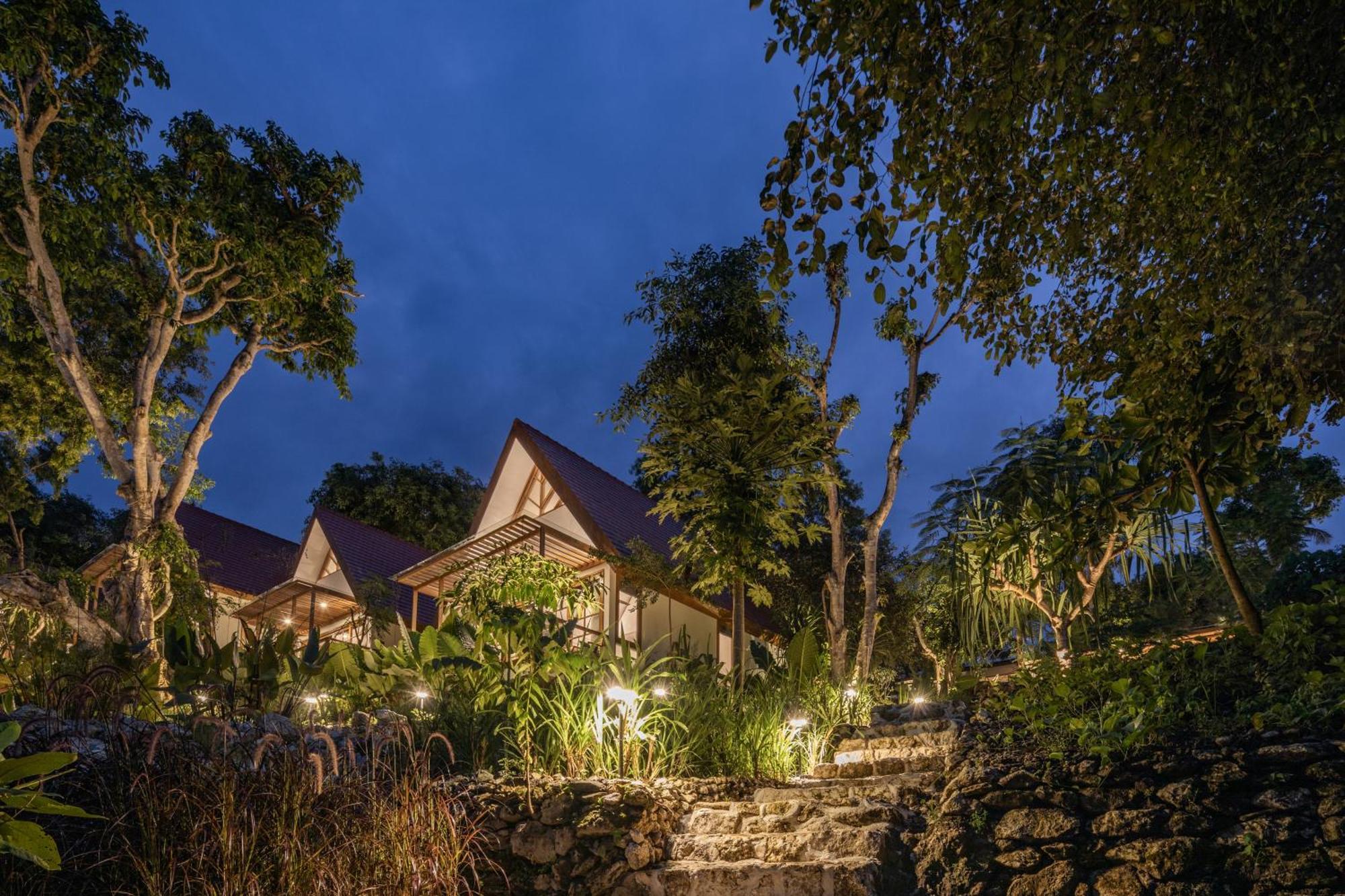 Deep Roots Dive & Yoga Resort Ped 外观 照片