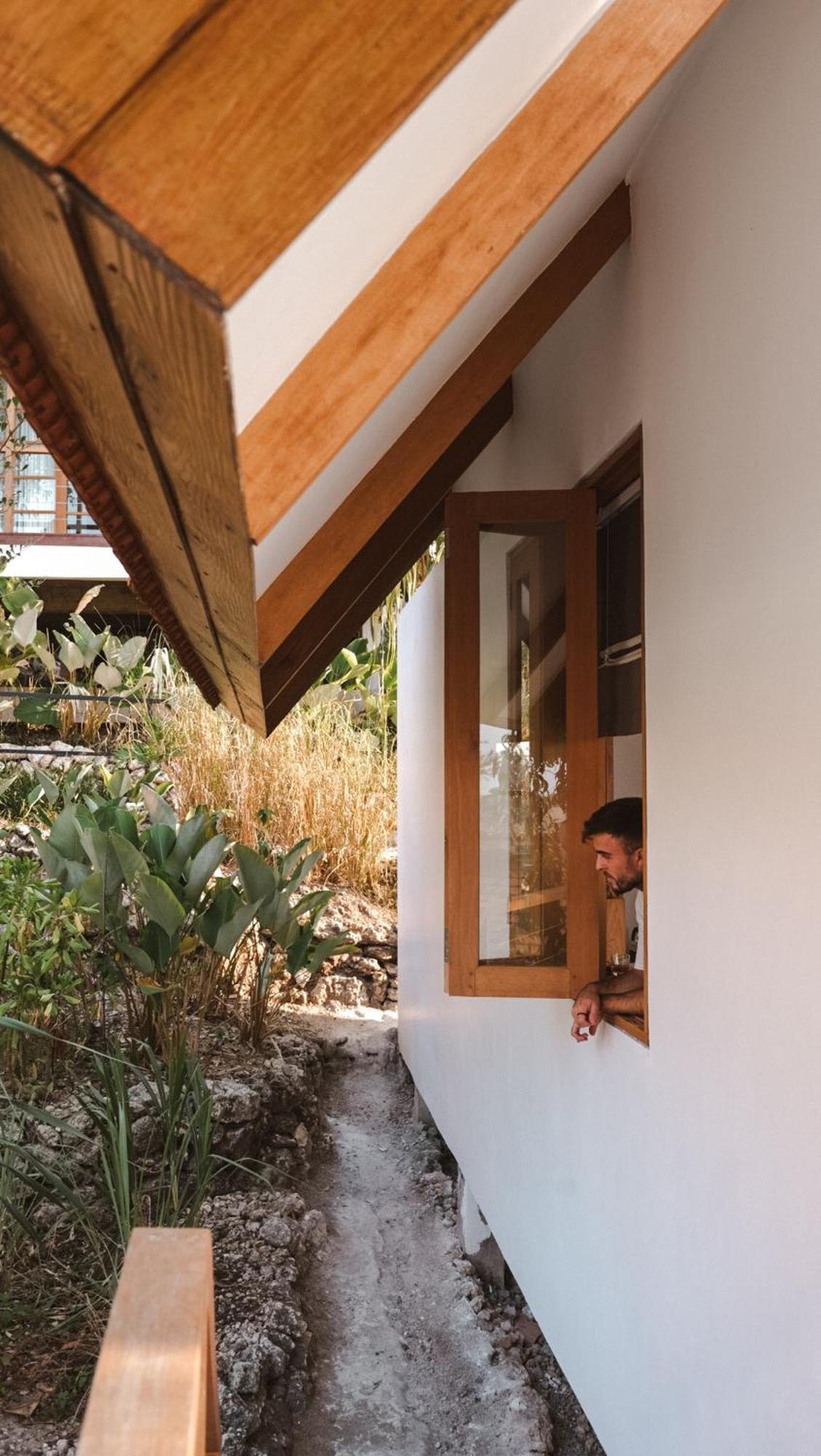 Deep Roots Dive & Yoga Resort Ped 外观 照片