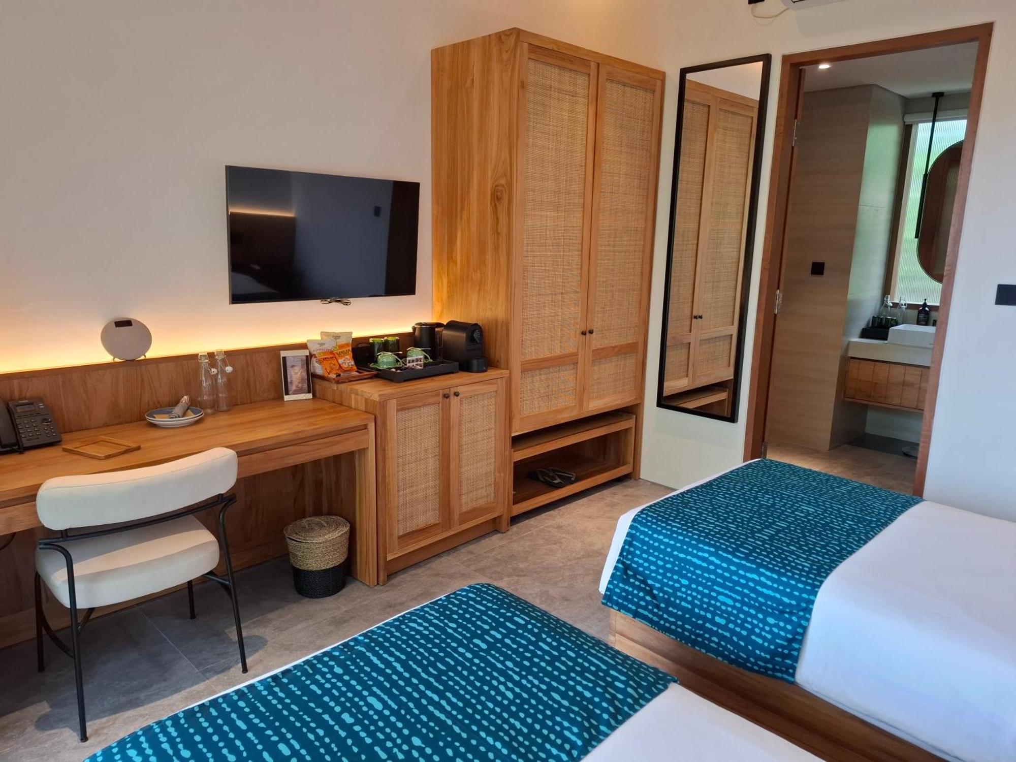 Deep Roots Dive & Yoga Resort Ped 外观 照片