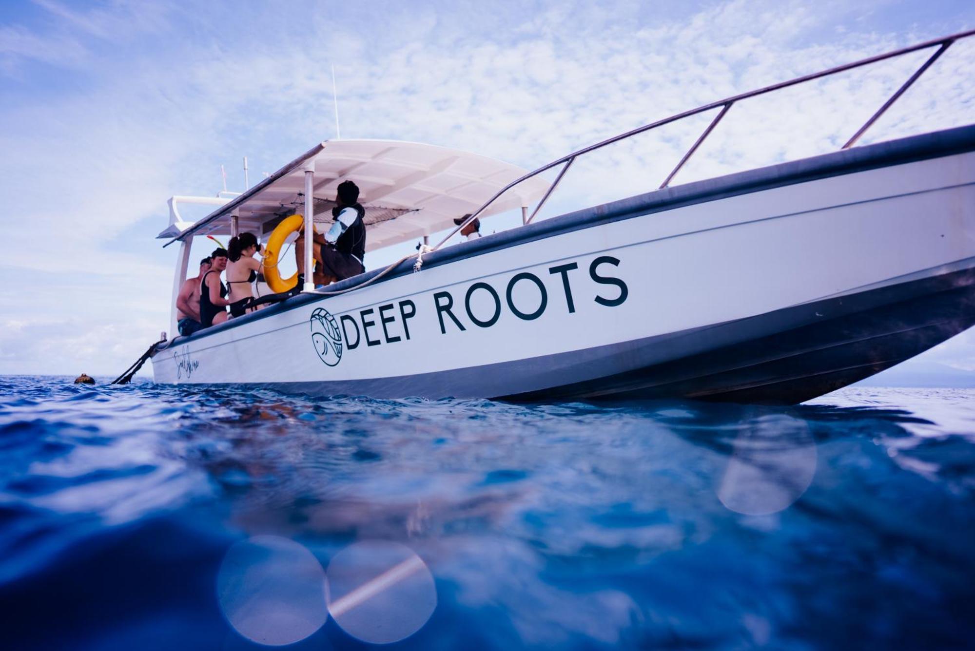 Deep Roots Dive & Yoga Resort Ped 外观 照片